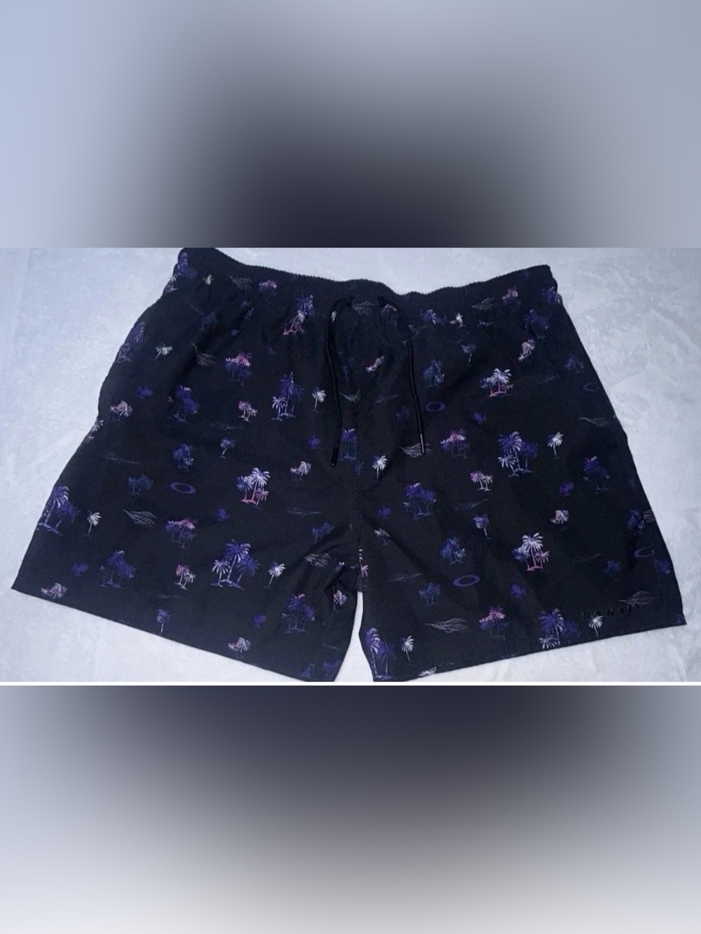 Oakley Swim Shorts Men’s xL Black Purple Palm Tree Print